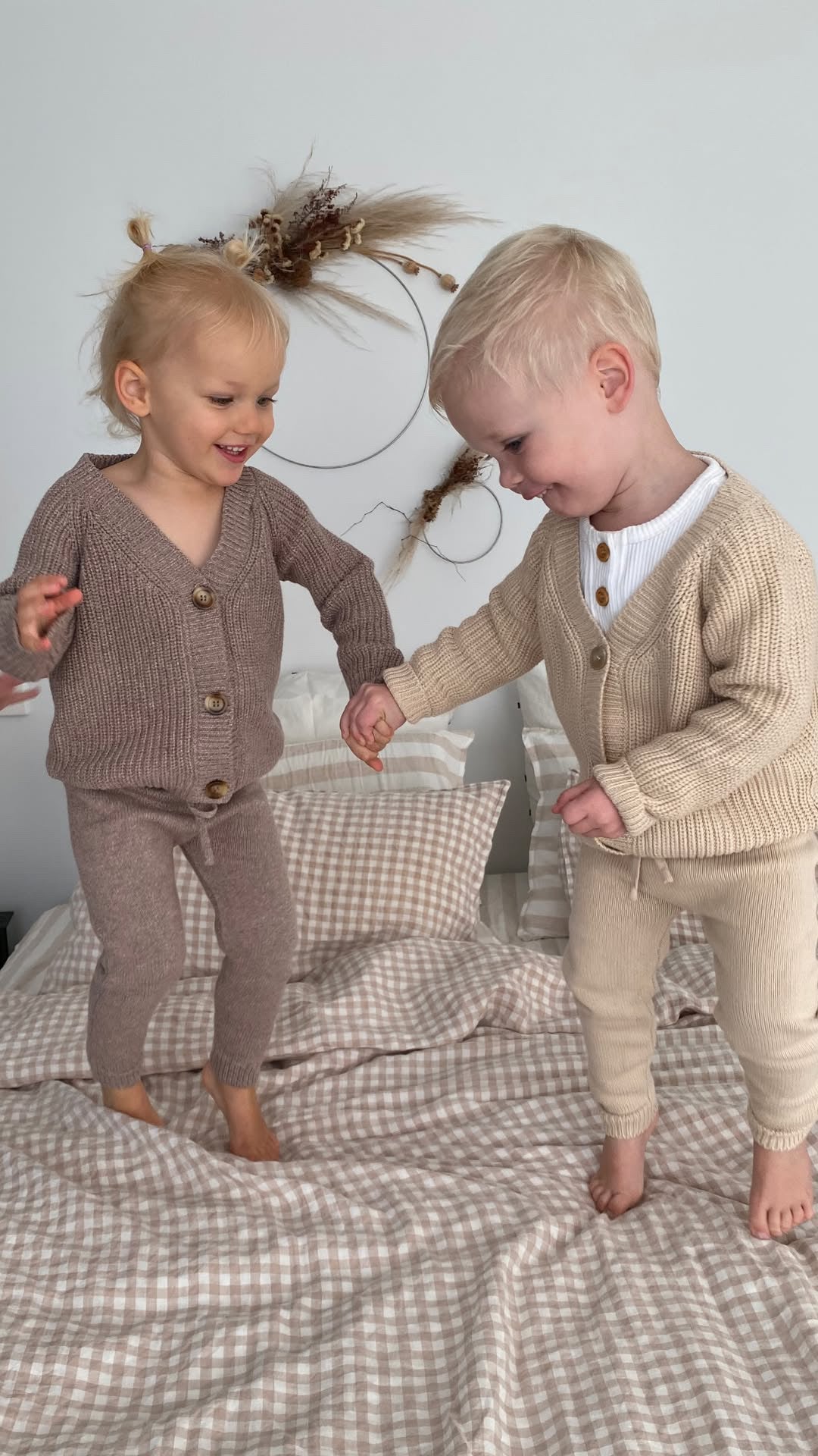 Knit Cardigan - Beige